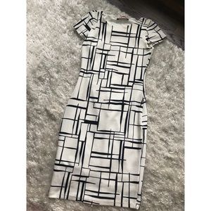 Black and white mid length dress size m